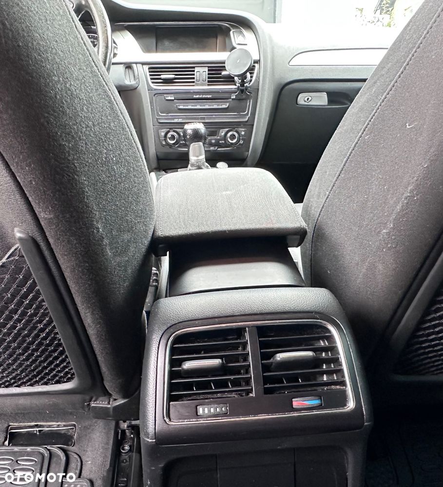 Audi A4 Avant 2.0 TDI - 7