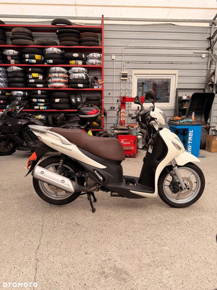Suzuki Inny - 9