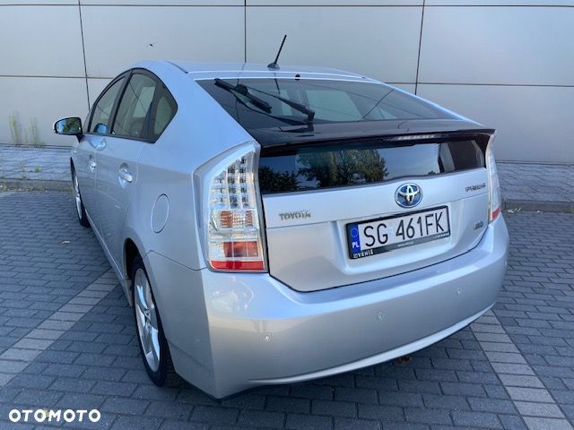 Toyota Prius (Hybrid) Comfort - 10