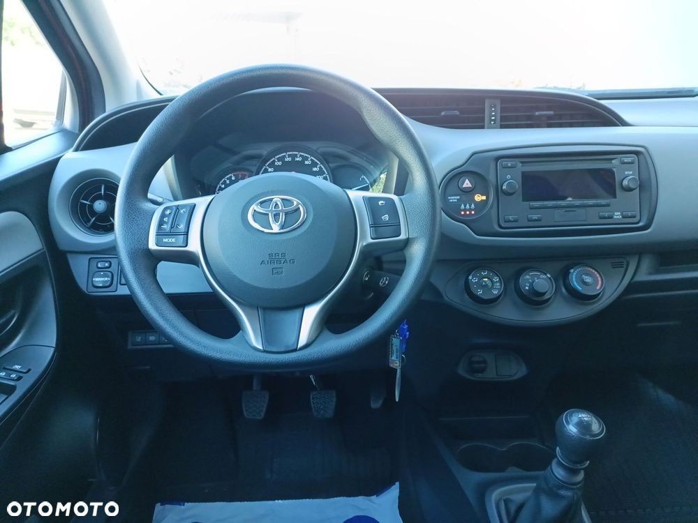 Toyota Yaris - 15