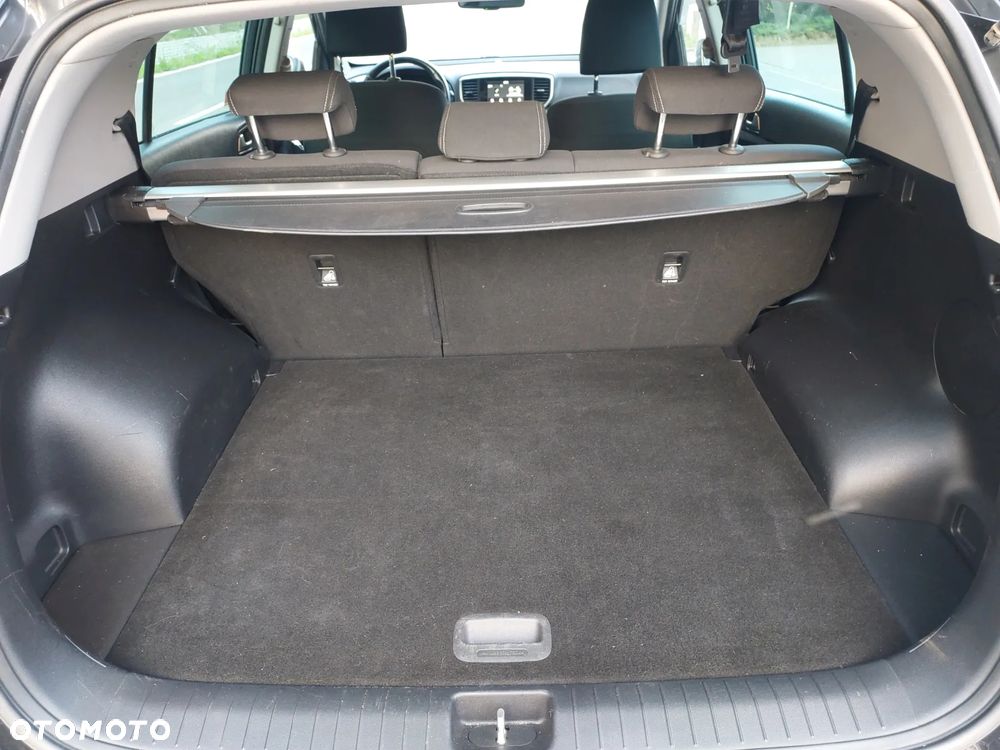 Kia Sportage 1.6 GDI L 2WD - 16