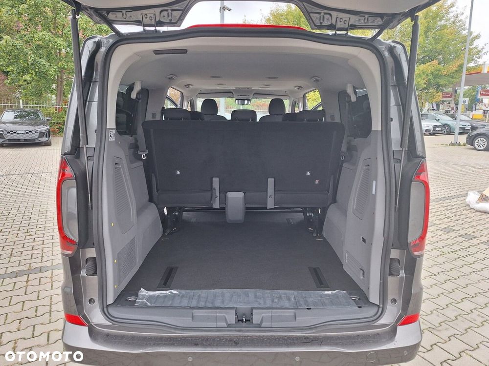 Volkswagen Caravelle - 18