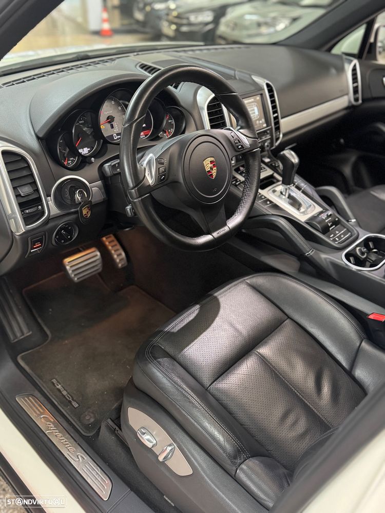 Porsche Cayenne S Hybrid - 3