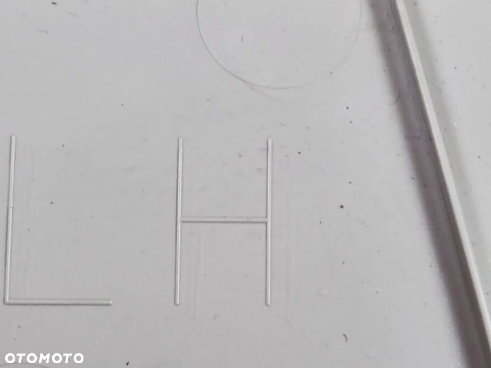 TOYOTA CAMRY od 2019r Poszycie Słupka Tył Lewy - 4