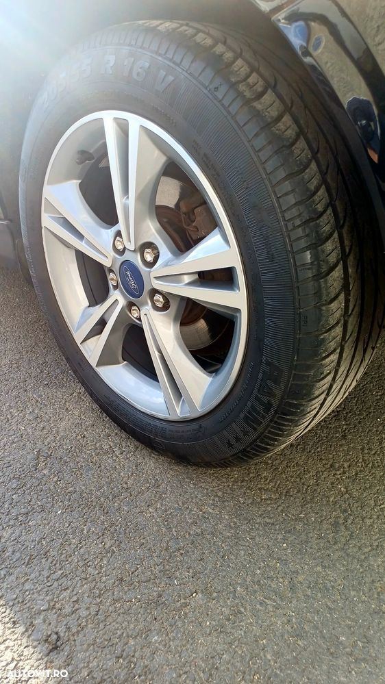 Ford Focus 1.0 EcoBoost Sport - 12