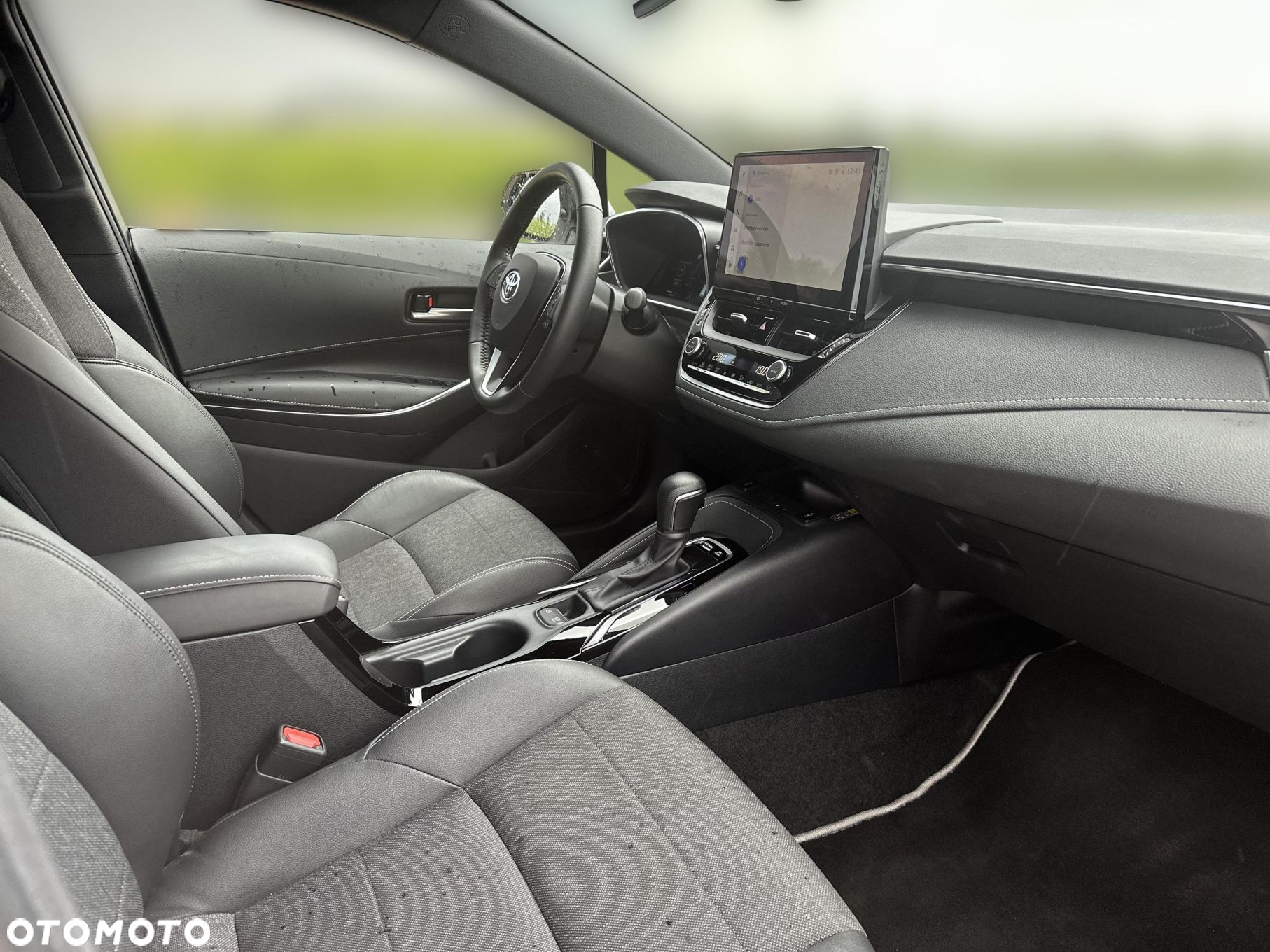 Toyota Corolla - 12