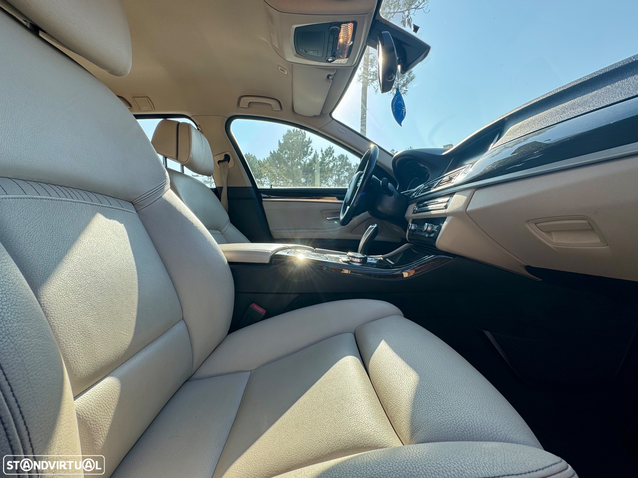 BMW 520 d Touring Aut. Luxury Line - 14