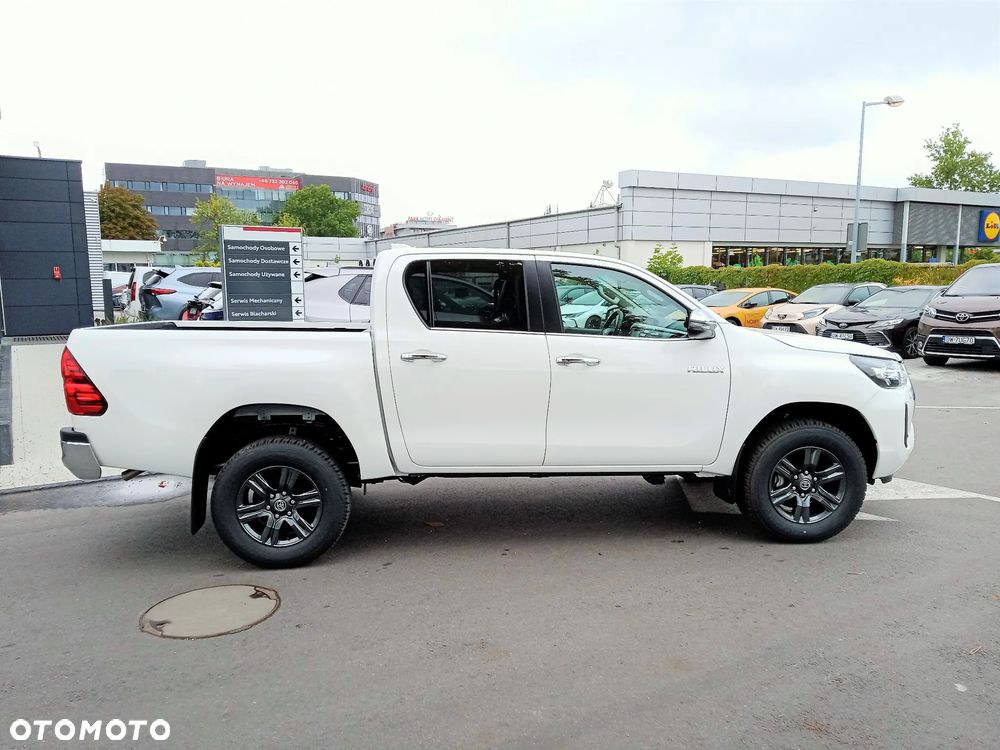 Toyota Hilux 2.8 D-4D Double Cab SR5 4x4 - 7