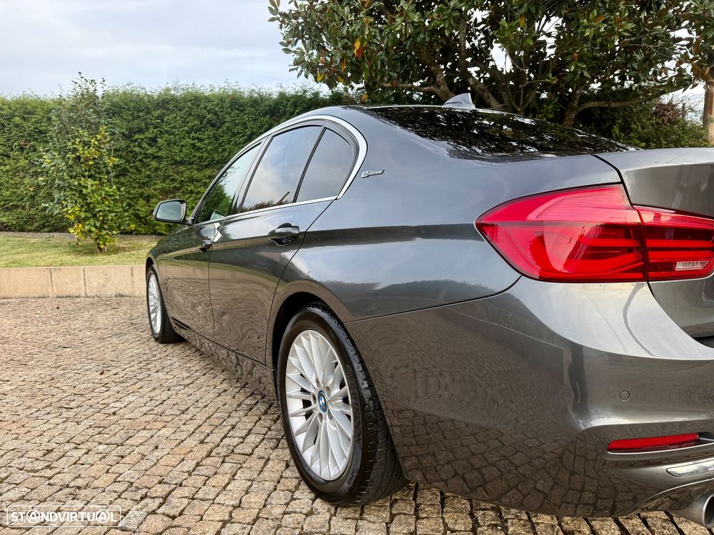 BMW 330 - 13
