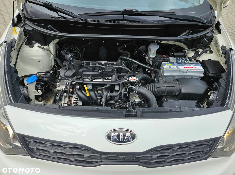 Kia Rio 1.2 Attract - 23