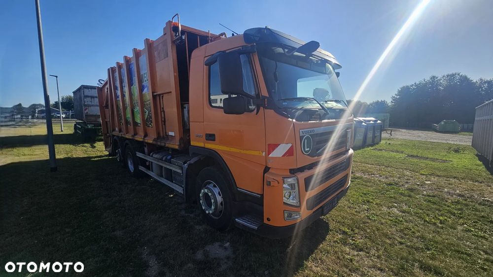 Volvo FM 330 - ŚMIERCIARKA - 2