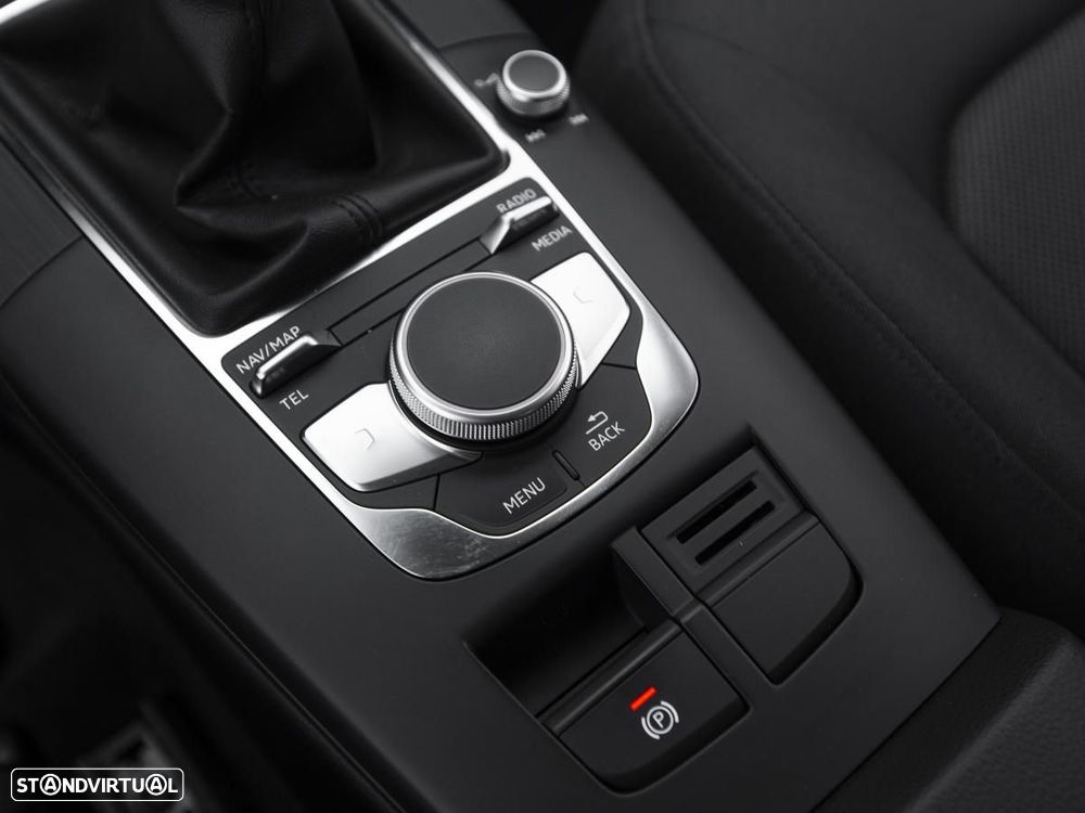 Audi A3 Sportback 30 TDI - 19