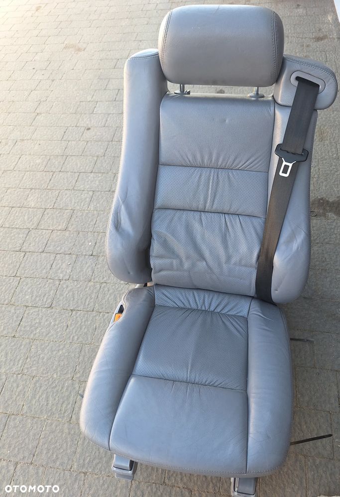 FOTEL TYLNY SZARA SKÓRA / KAPITAŃSKI - MERCEDES VIANO, VITO - 8
