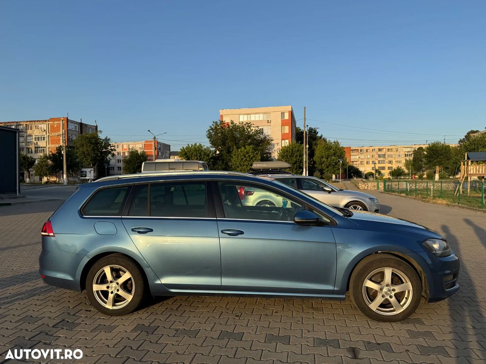 Volkswagen Golf 2.0 TDI BlueMotion Technology DSG Edition - 2