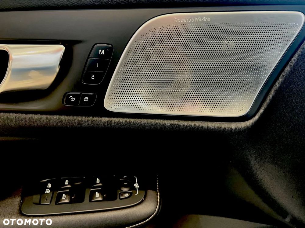 Volvo V60 B5 B AWD Ultimate Dark - 33
