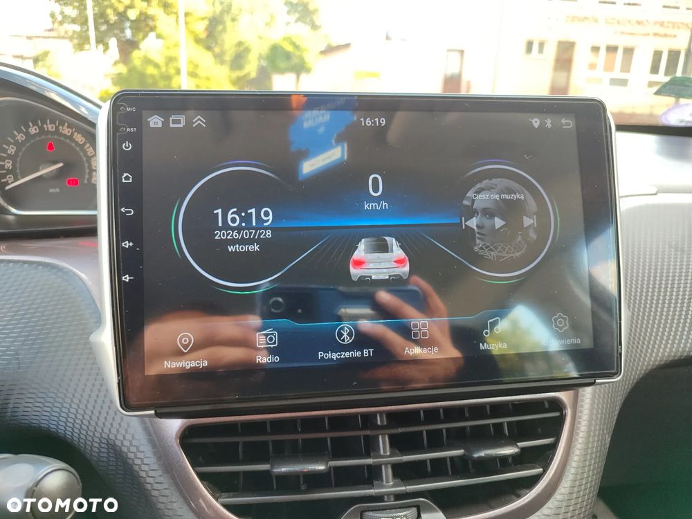 Peugeot 2008 PureTech 82 Allure - 19