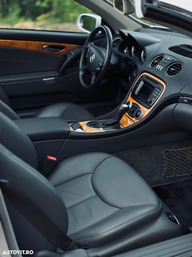 Mercedes-Benz SL 350 Aut - 18