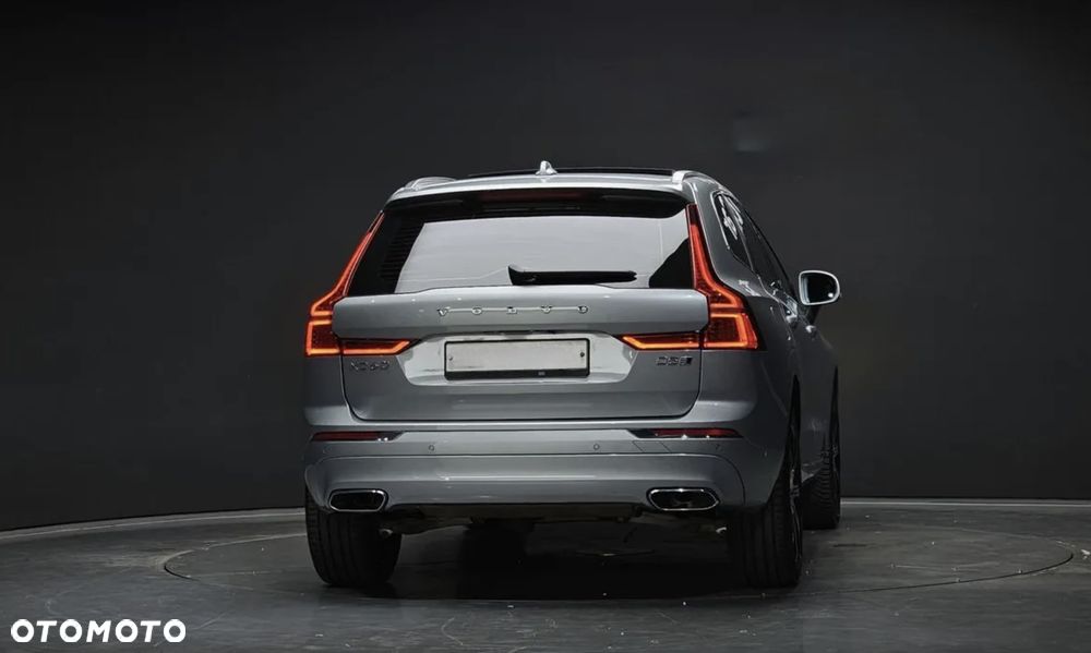 Volvo XC 60 D5 SCR AWD Inscription - 4