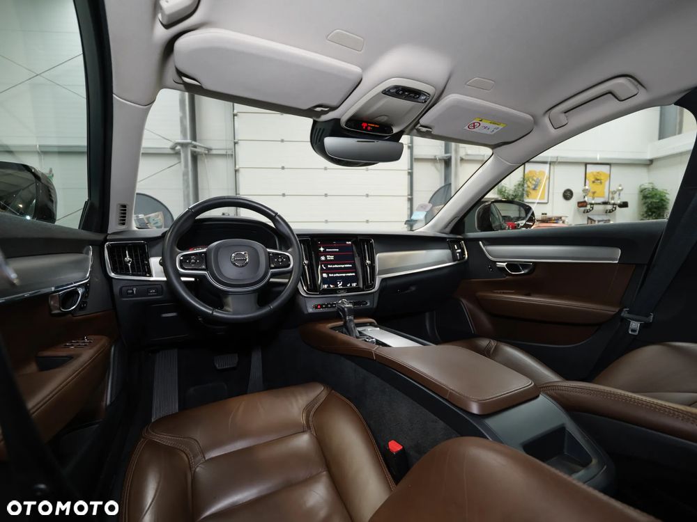 Volvo V90 Cross Country D4 AWD Pro - 15