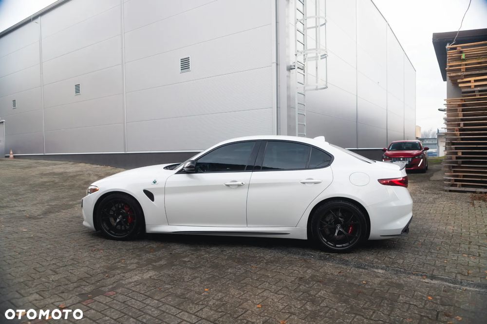 Alfa Romeo Giulia - 12