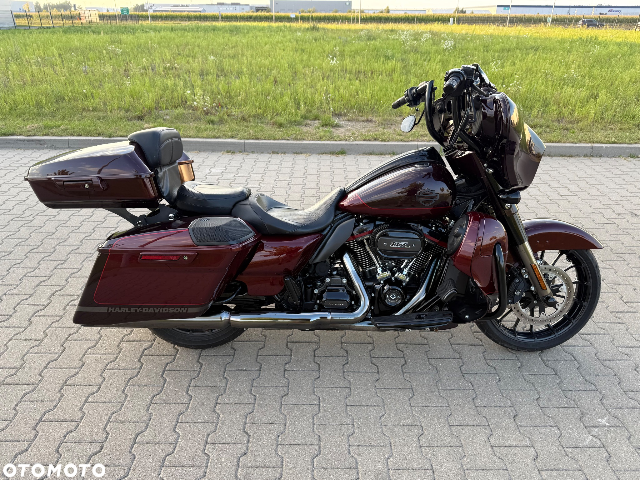 Harley-Davidson CVO Street Glide - 36
