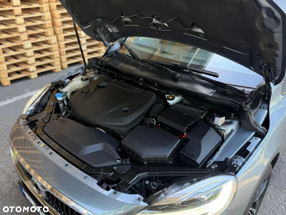 Volvo V40 Cross Country D3 Geartronic Momentum - 32