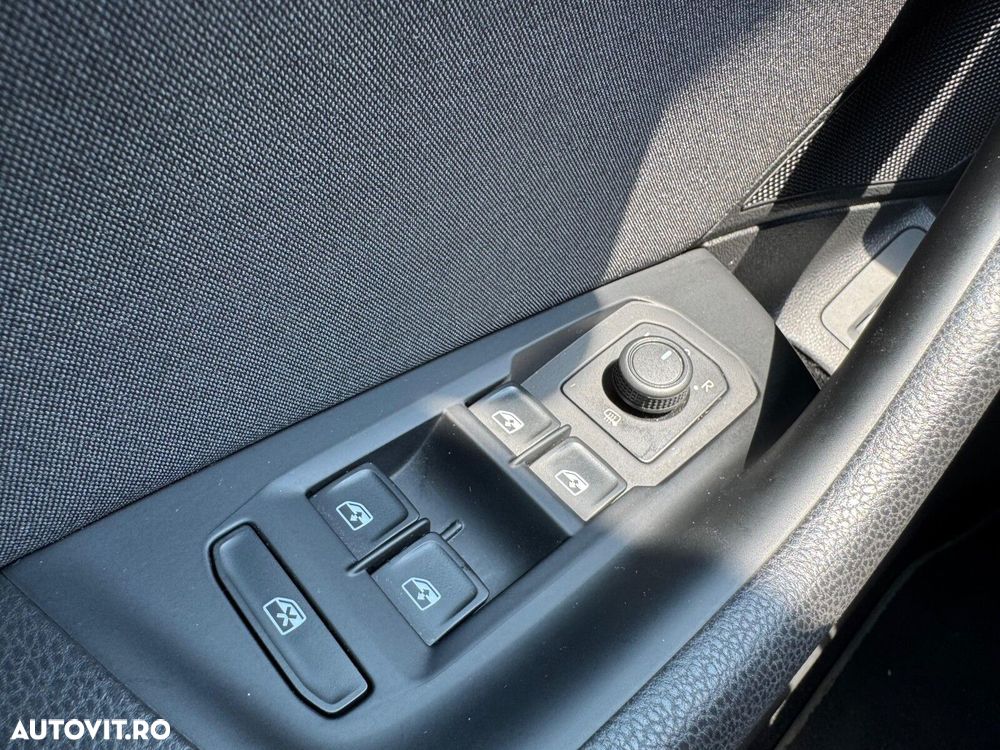 Volkswagen Passat - 15