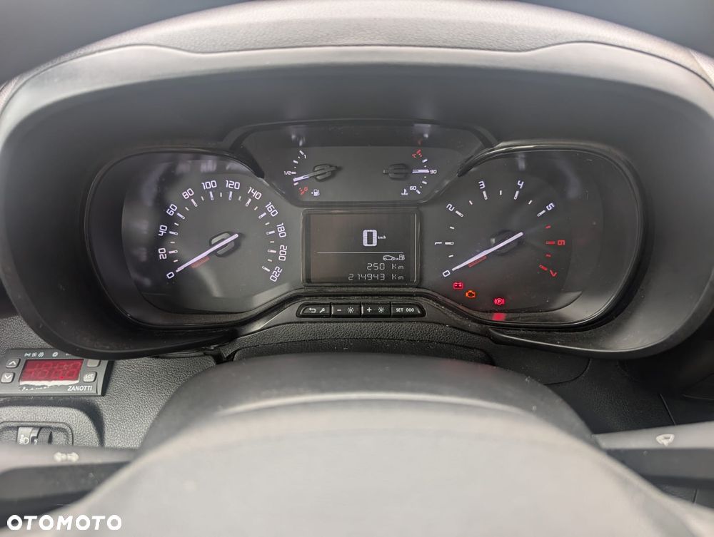Toyota Proace City - 9
