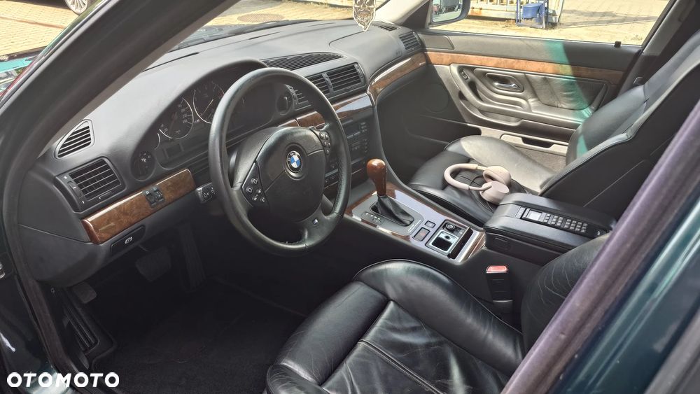 BMW Seria 7 - 5