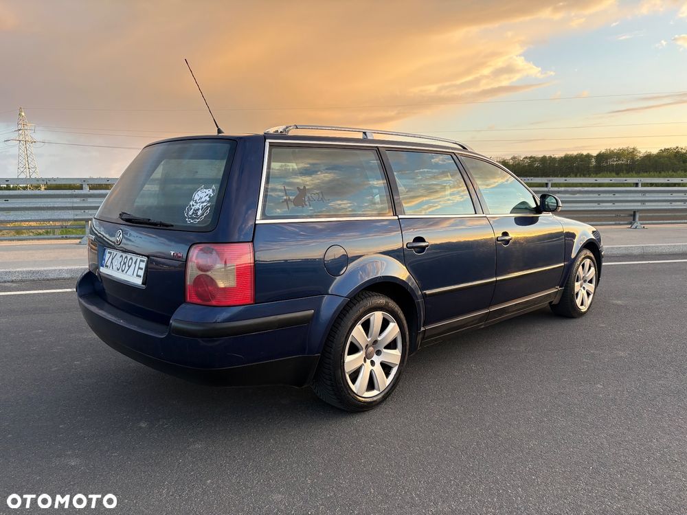 Volkswagen Passat 1.9 TDI Comfortline Family - 3