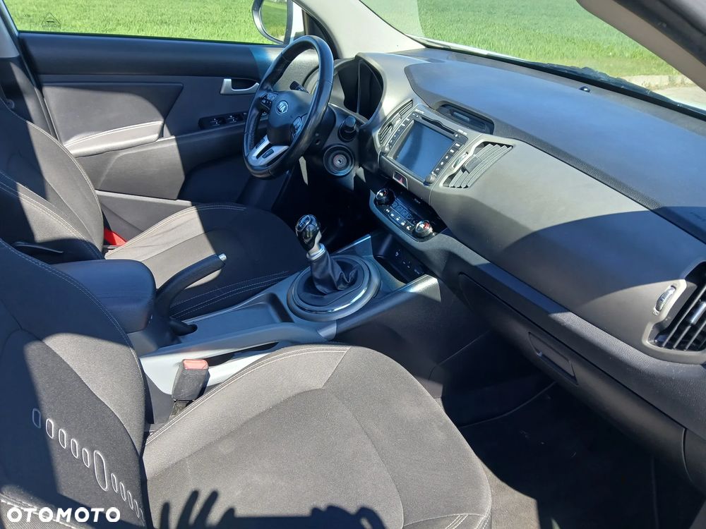 Kia Sportage 1.7 CRDI 2WD ISG Dream-Team Edition - 33