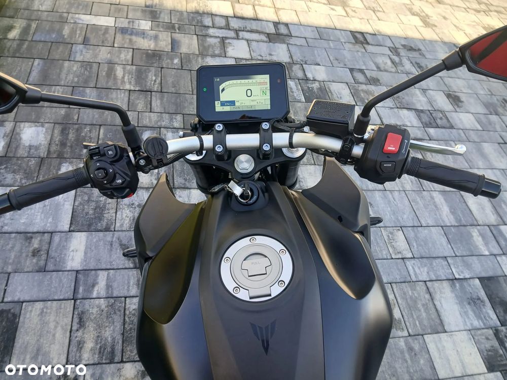 Yamaha MT - 6