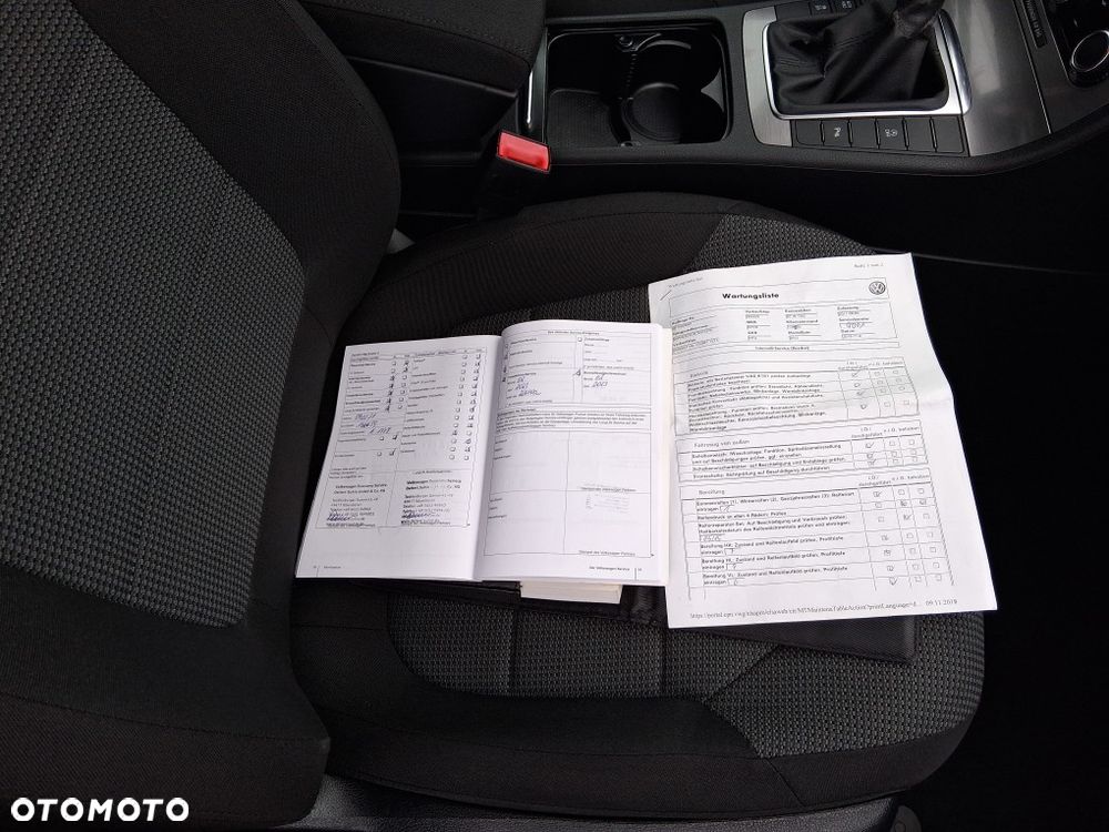 Volkswagen Passat 2.0 TDI BlueMotion Technology Comfortline - 5