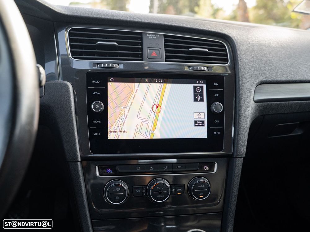 VW Golf Variant 1.6 TDi Confortline - 46