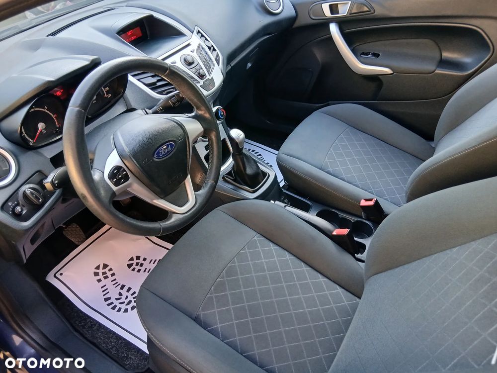 Ford Fiesta 1.25 Ambiente - 29