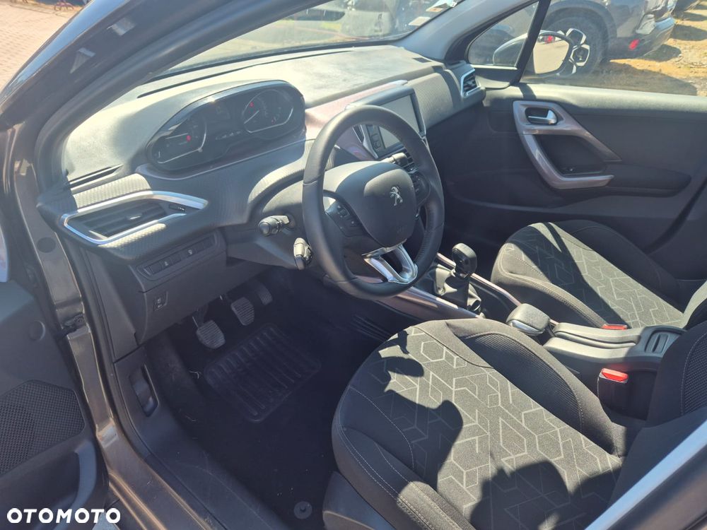 Peugeot 2008 PureTech 82 Active - 9