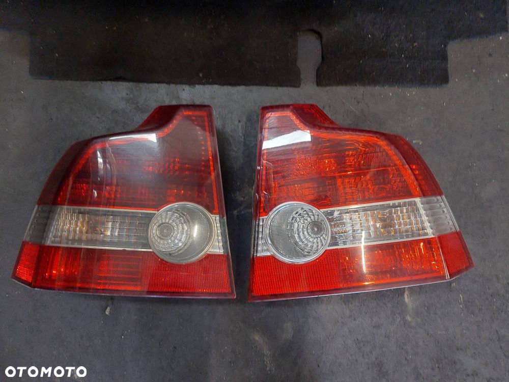 KOMPLETNY TYŁ KLAPA BAGAŻNIKA ZDERZAK TYŁ LAMPY VOLVO S40 II 019-26 - 13