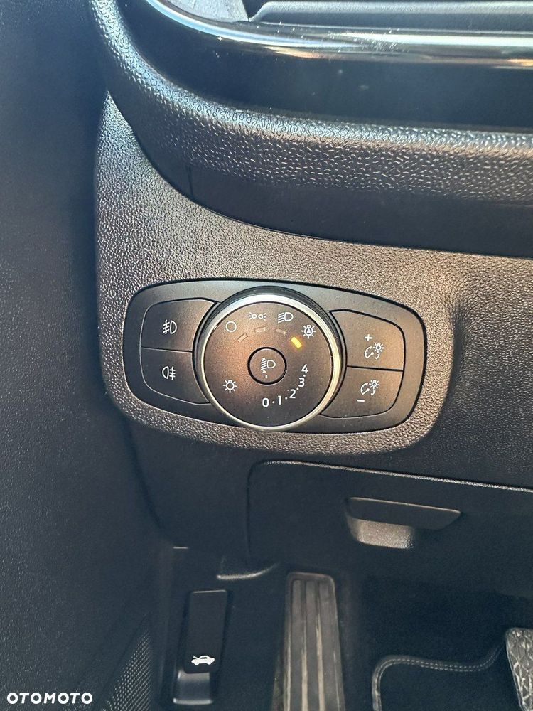 Ford Fiesta - 22