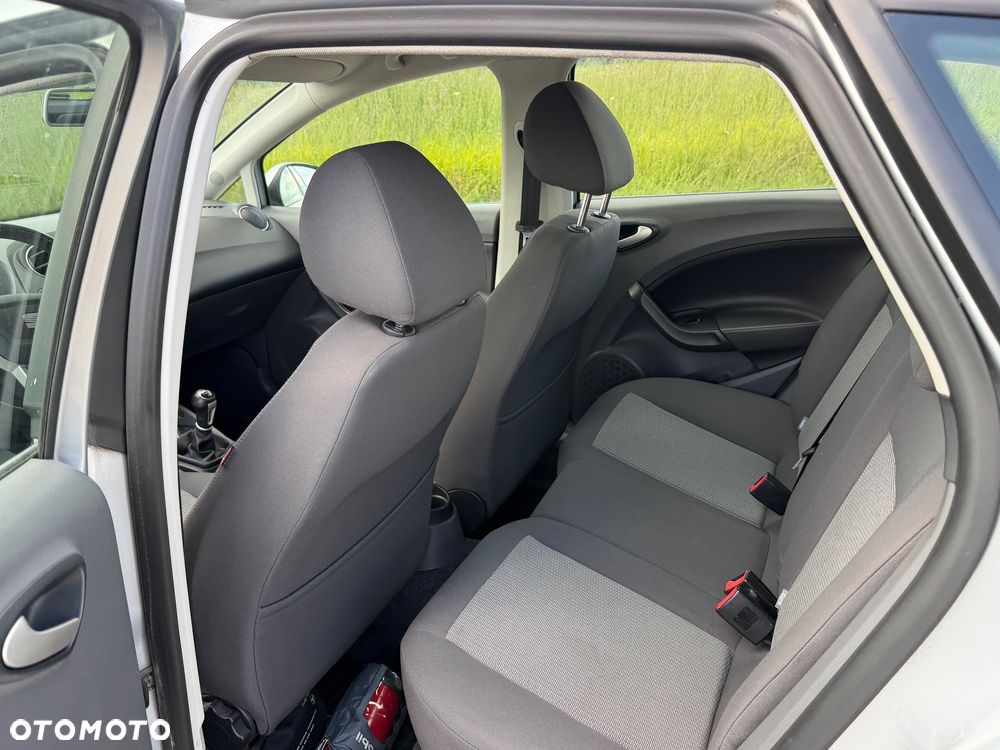 Seat Ibiza 1.4 16V Reference - 9