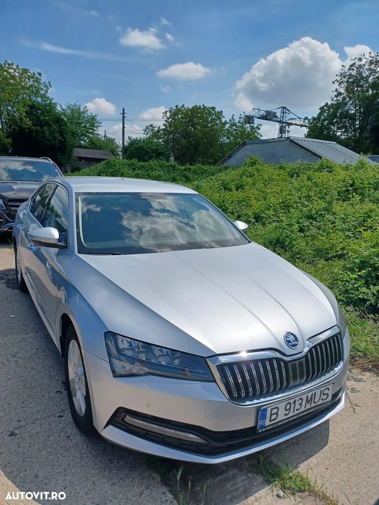 Skoda Superb 2.0 TDI DSG Ambition - 1