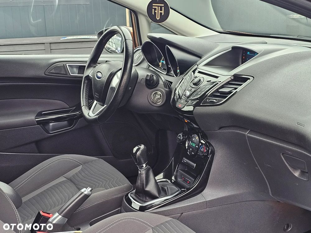 Ford Fiesta 1.0 EcoBoost Titanium - 9