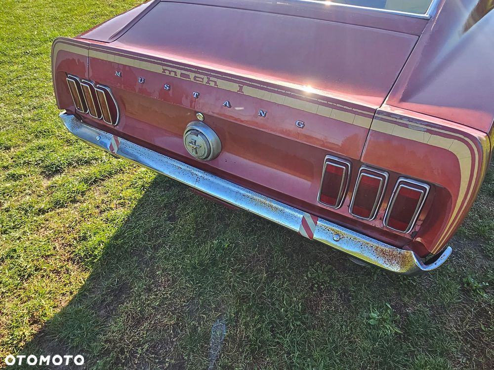 Ford Mustang - 12