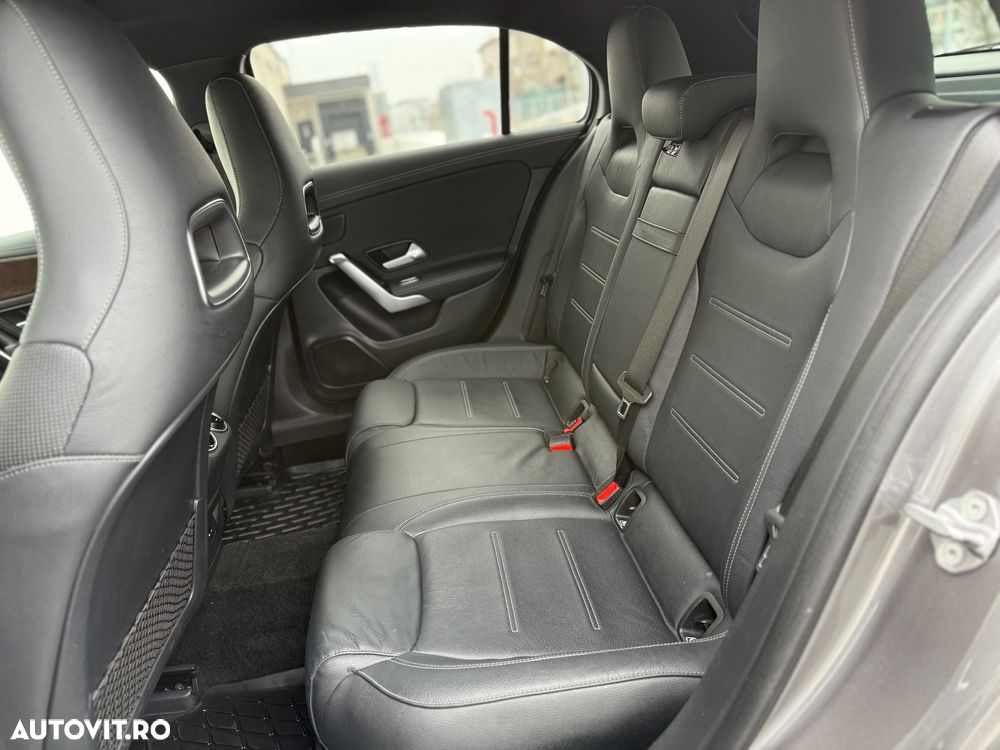 Mercedes-Benz A 250 - 22