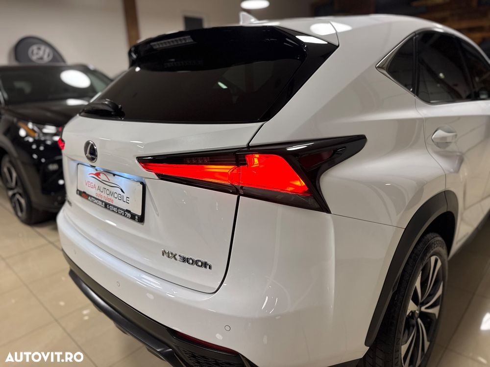 Lexus Seria NX 300h AWD F Sport - 36