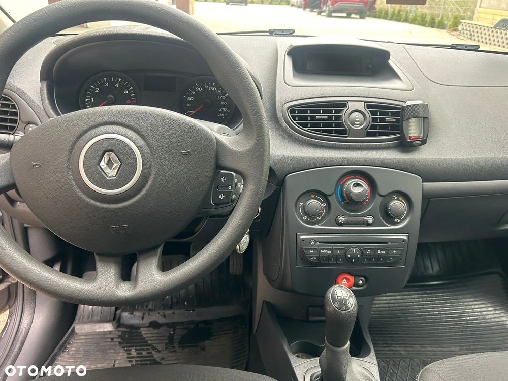 Renault Clio 1.2 16V Expression - 14