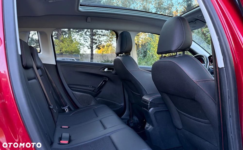 Peugeot 2008 1.6 BlueHDi Allure - 15