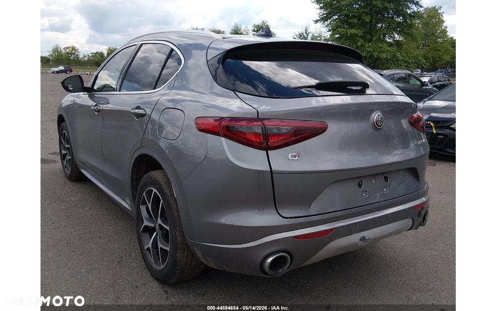 Alfa Romeo Stelvio - 3
