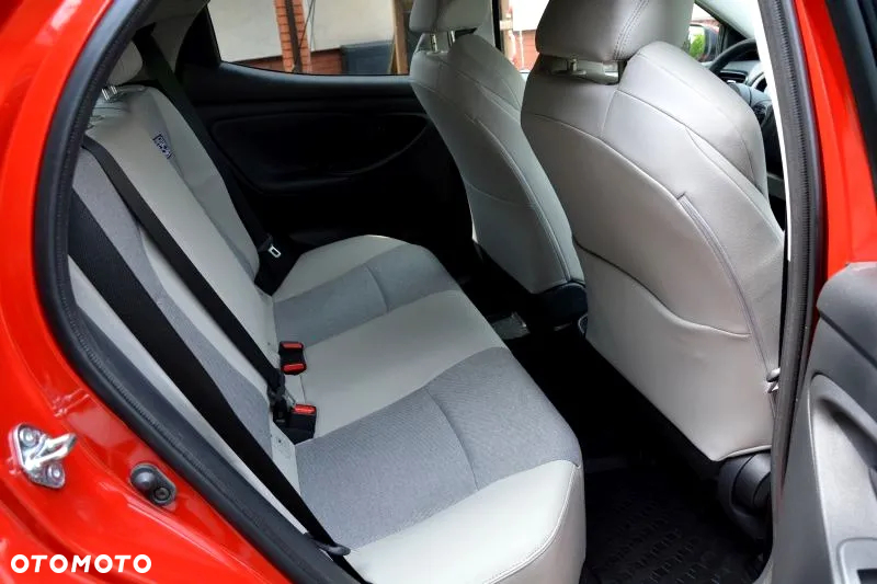 Toyota Yaris - 17