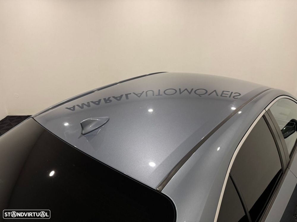 Toyota Corolla 1.8 Hybrid Exclusive - 20