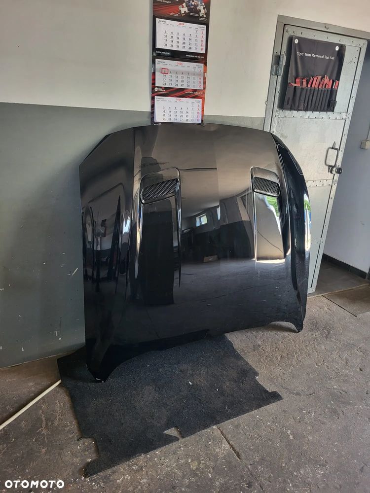 ford mustang 2019rok maska uszkodzona - 1